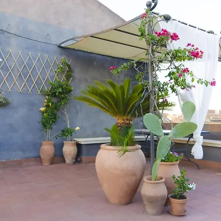 A Casa Di Frasquita לינה וארוחת בוקר קטאניה