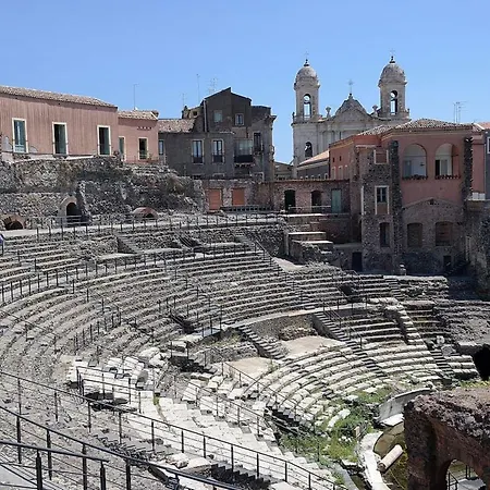 A Casa Di Frasquita קטאניה